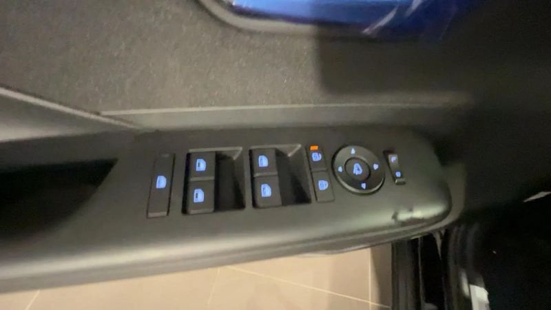 Hyundai   1.6 HEV Business 2WD DCT