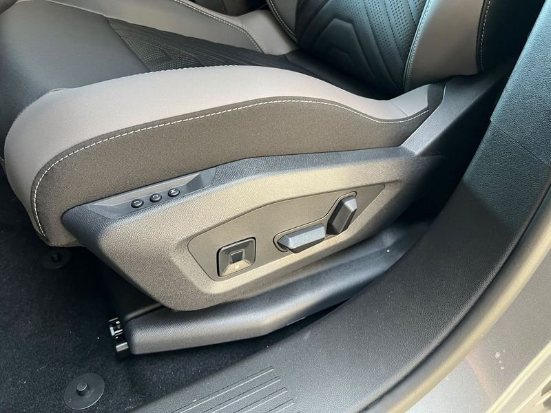 Jeep   1.2 Turbo MHEV 106kW First Edition DCT