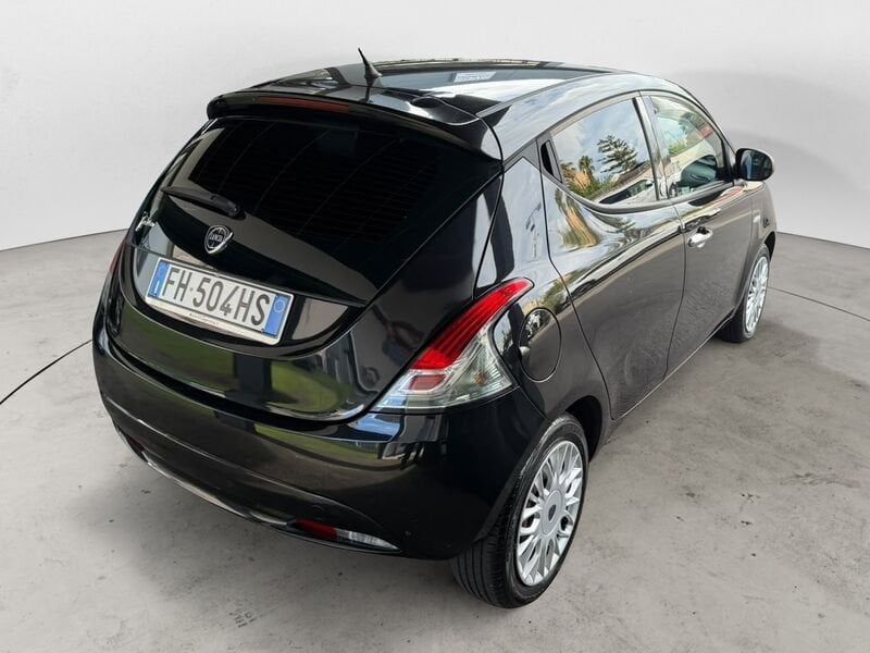 Lancia Ypsilon  Ypsilon 1.2 Silver ecochic Gpl 69cv