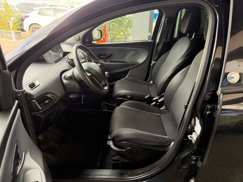 Lancia Ypsilon  Ypsilon 1.2 Silver ecochic Gpl 69cv