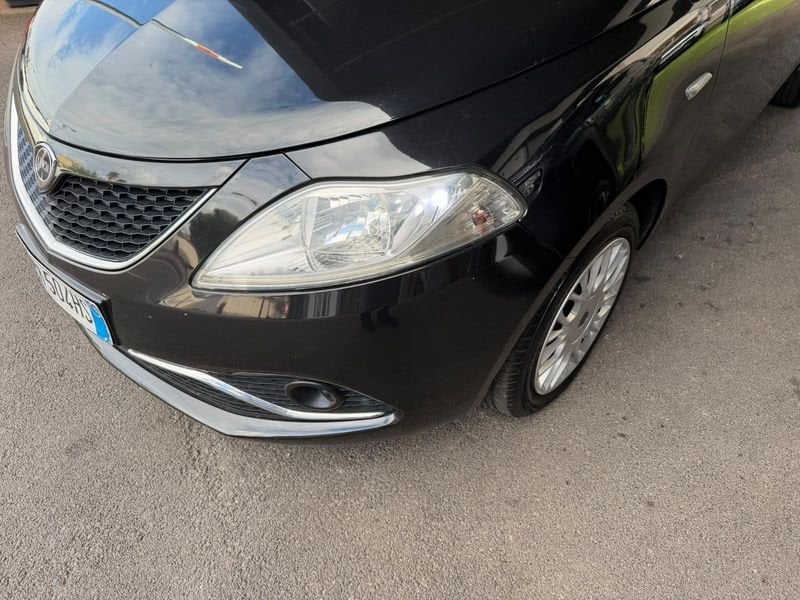 Lancia Ypsilon  Ypsilon 1.2 Silver ecochic Gpl 69cv
