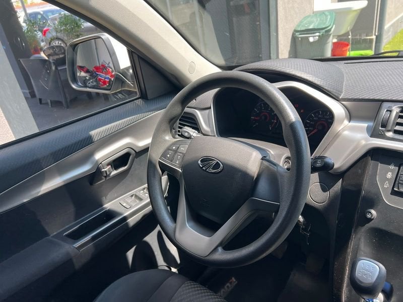 Mahindra   1.2 K6+