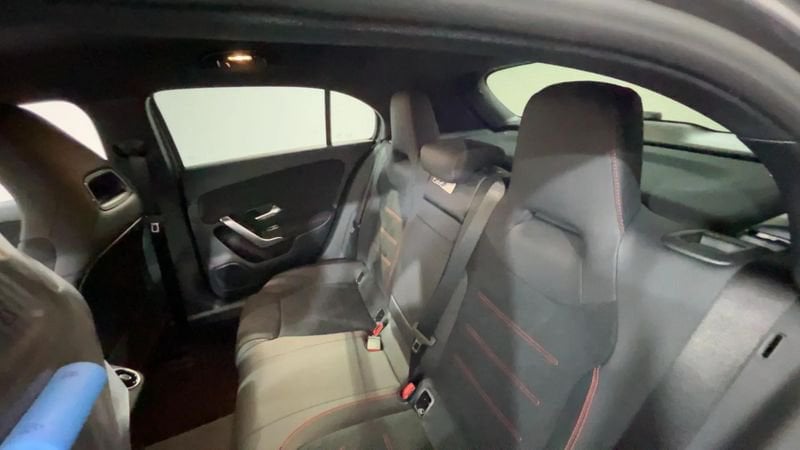 Mercedes-Benz   A 200 d AMG Line Advanced auto