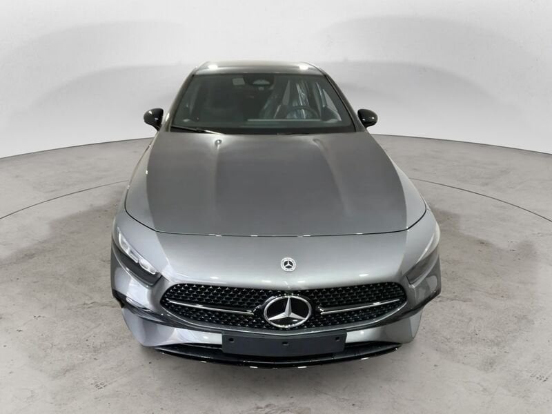 Mercedes-Benz   A 200 d AMG Line Advanced auto