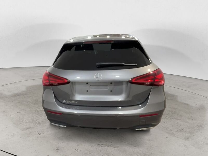 Mercedes-Benz   A 200 d AMG Line Advanced auto