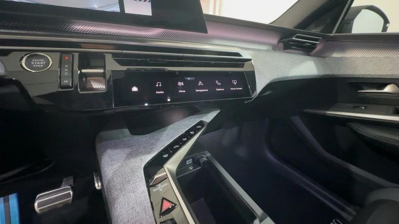 Peugeot 3008  3008 1.2 hybrid GT 145cv e-dcs6