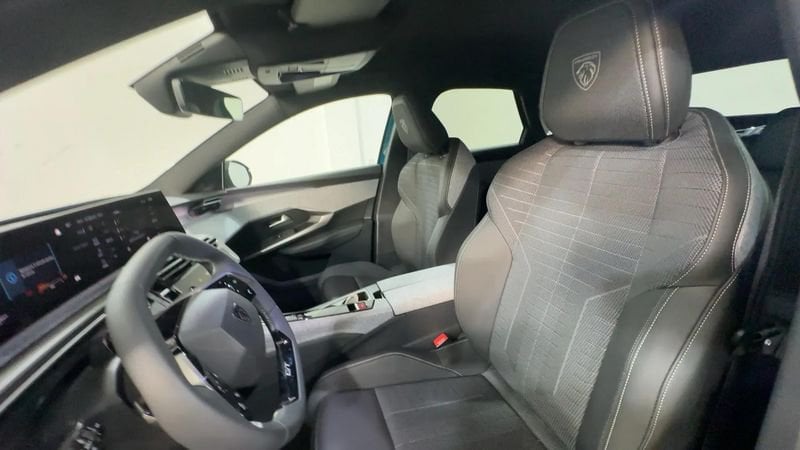 Peugeot 3008  3008 1.2 hybrid GT 145cv e-dcs6