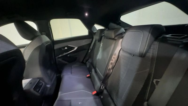 Peugeot 3008  3008 1.2 hybrid GT 145cv e-dcs6
