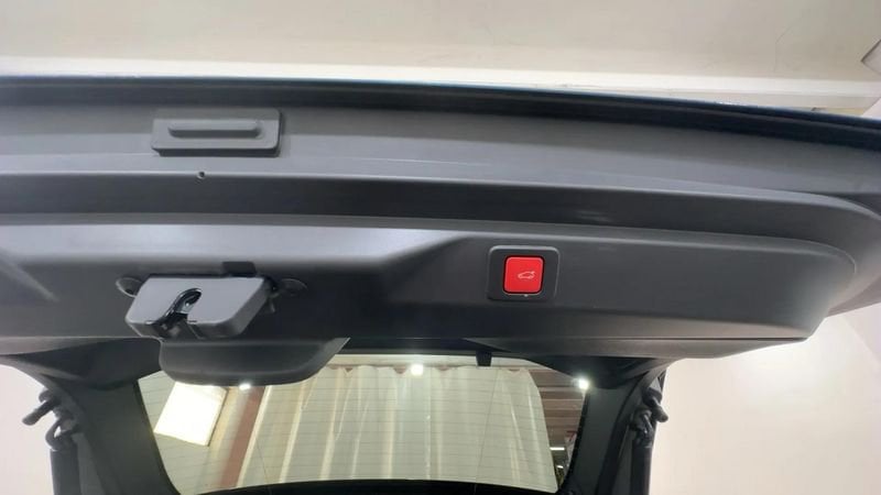 Peugeot 3008  3008 1.2 hybrid GT 145cv e-dcs6