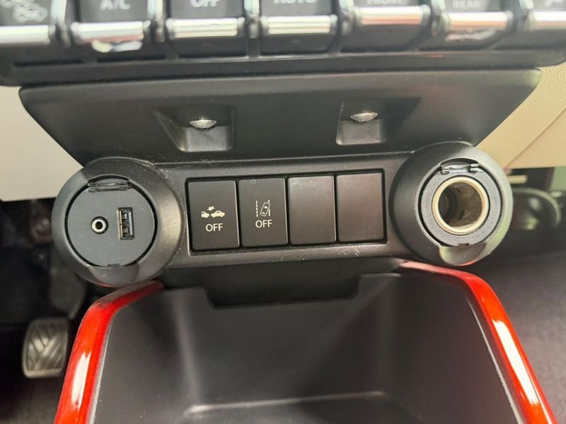 Suzuki Ignis  Ignis 1.2h Top 2wd