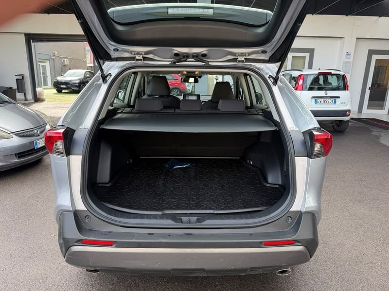 Toyota RAV4  Rav4 2.5 vvt-ie h Active 2wd 218cv e-cvt