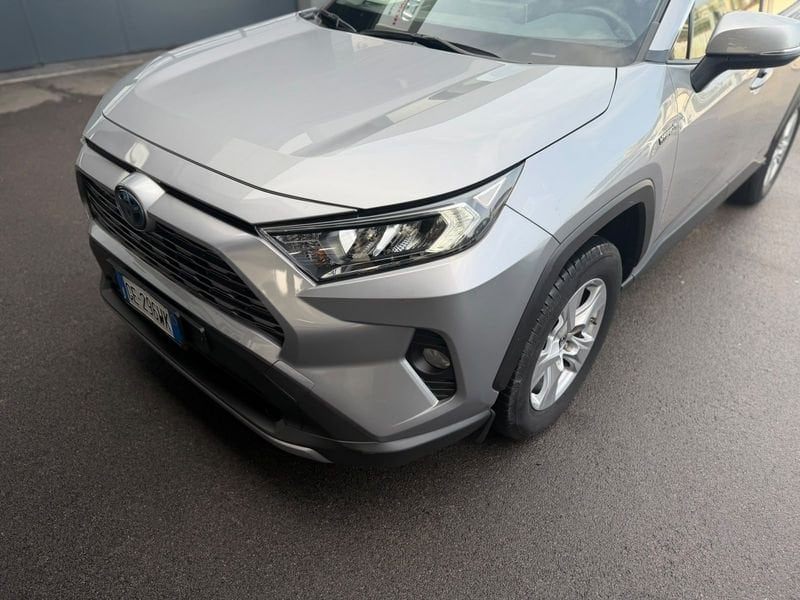 Toyota RAV4  Rav4 2.5 vvt-ie h Active 2wd 218cv e-cvt